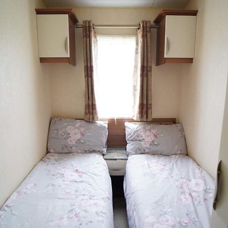 Manor Park Hunstanton Pets Go Free Linen Included Villa Екстериор снимка