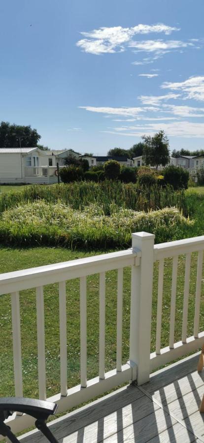 Manor Park Hunstanton Pets Go Free Linen Included Villa Екстериор снимка